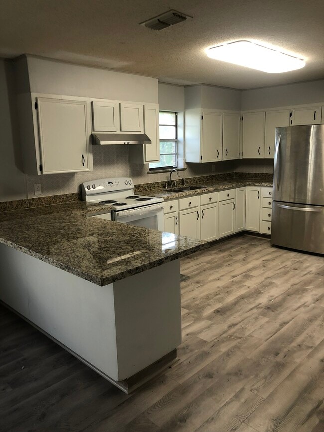 Photo - 529 E Williamson Ave