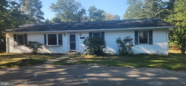 Building Photo - 45565 Camelot Ct Rental