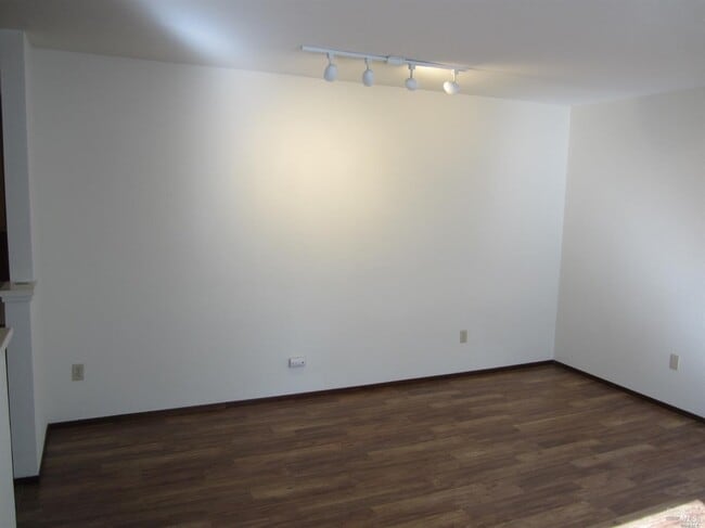 Photo - 1939 Windmill Cir