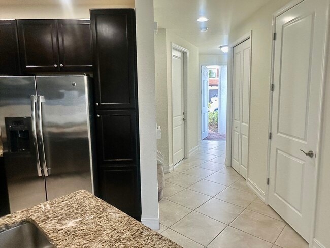 Pasillo de entrada - 15821 Portofino Springs Blvd