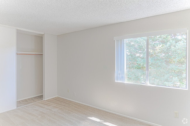 2BR, 1.5BA - 1050 SF - Autumn Oaks Apartments