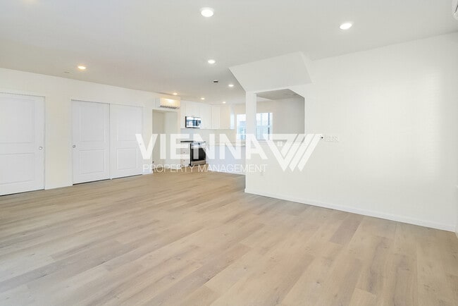 Photo - 7994 Quiet Knolls Dr