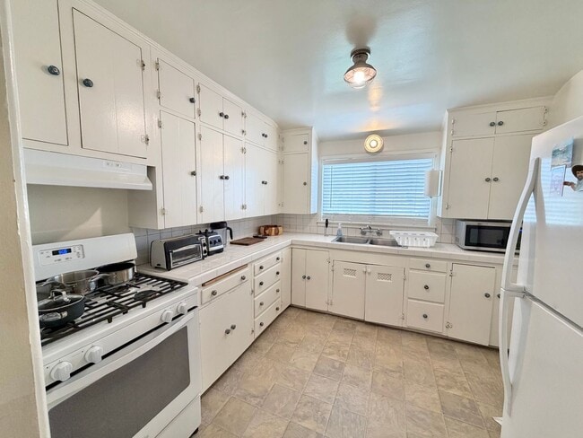 Photo - Beautiful 3 bed/1 bath unit in San Clemente