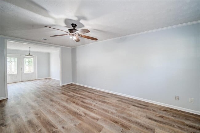 Photo - 280 Winding River Dr