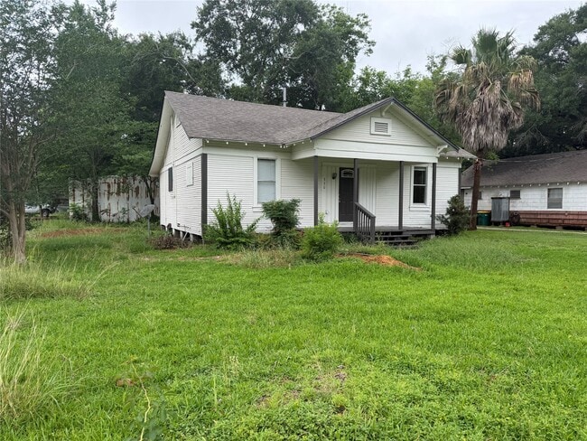 Photo - 330 Gordy Rd