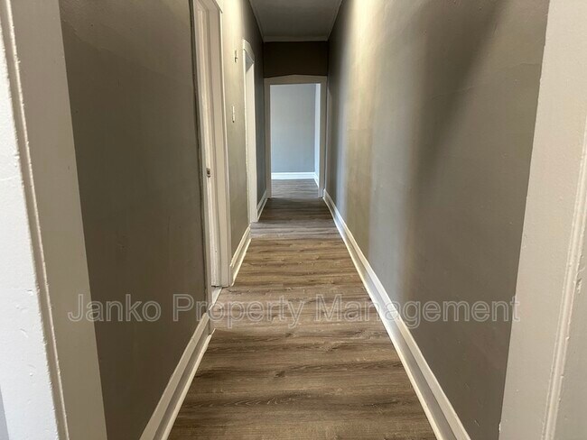 Photo - 6631 S Ellis Ave