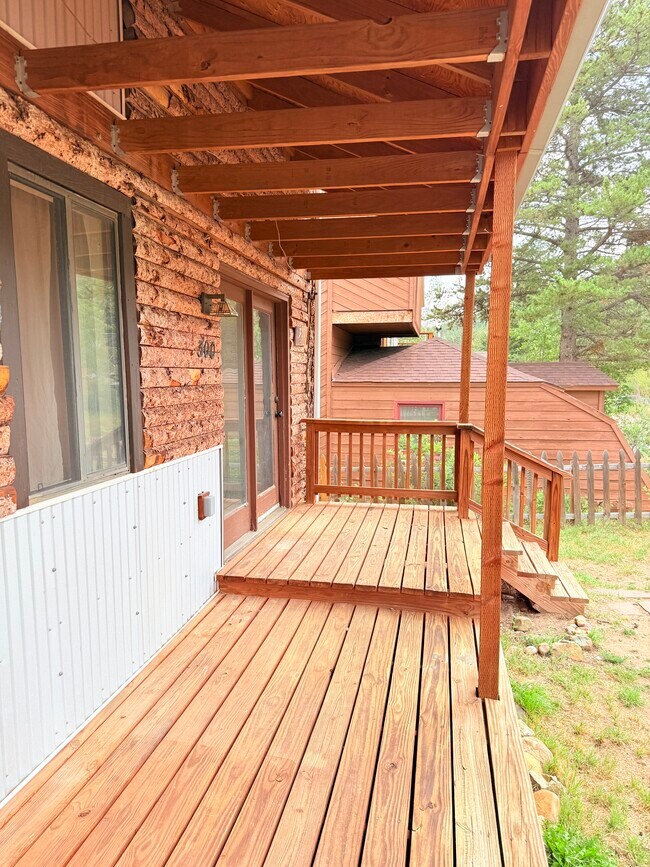 Photo - 300 W Pine St