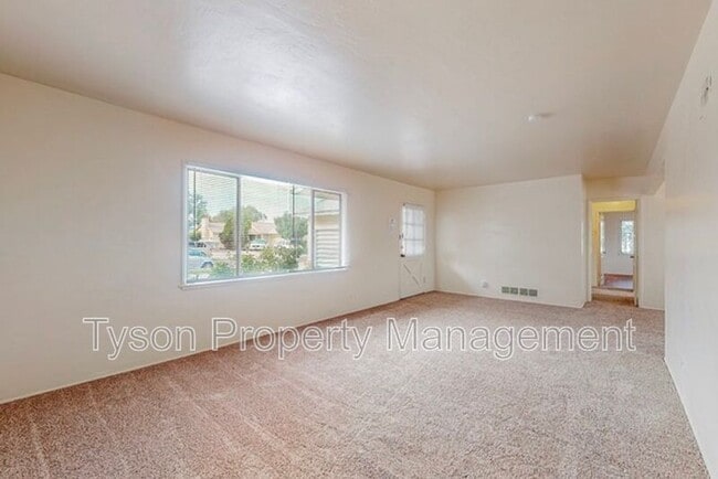 Photo - 6021 Aspen Ave NE