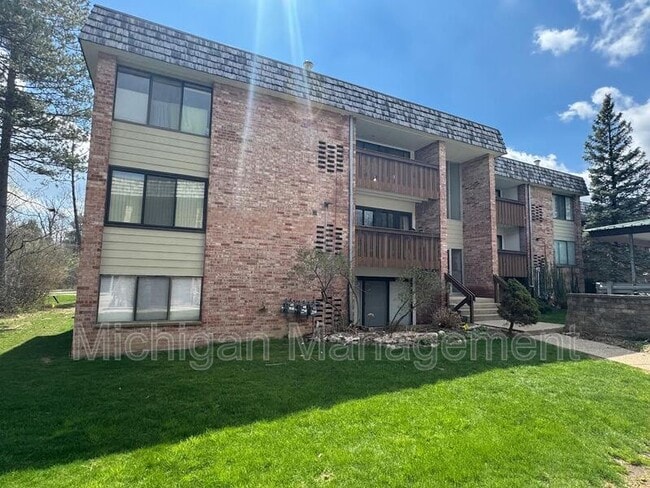 Building Photo - 2150 Pauline Blvd Unit Apt 203