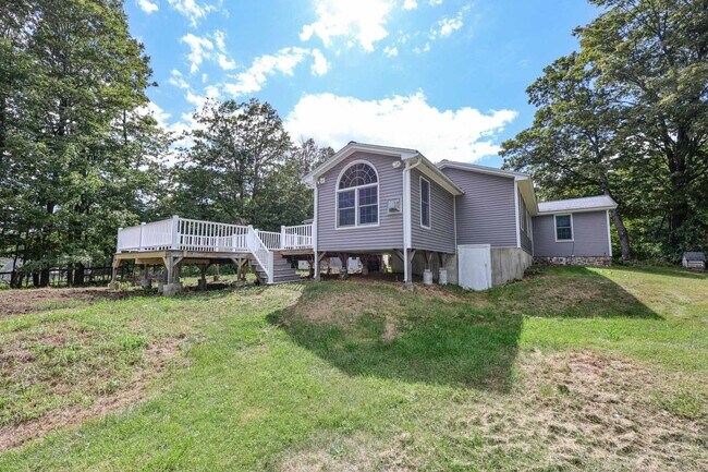 Photo - 55 Holbrook Hill Rd