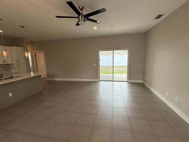 Photo - 105 Zinnia Ln