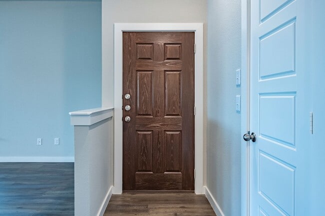 Photo - AVAILABLE NOW! GORGEOUS 4 BEDROOM DUPLEX LOCATED IN MIDLOTHIAN ISD!