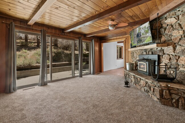 Photo - 383 Catalina Rd