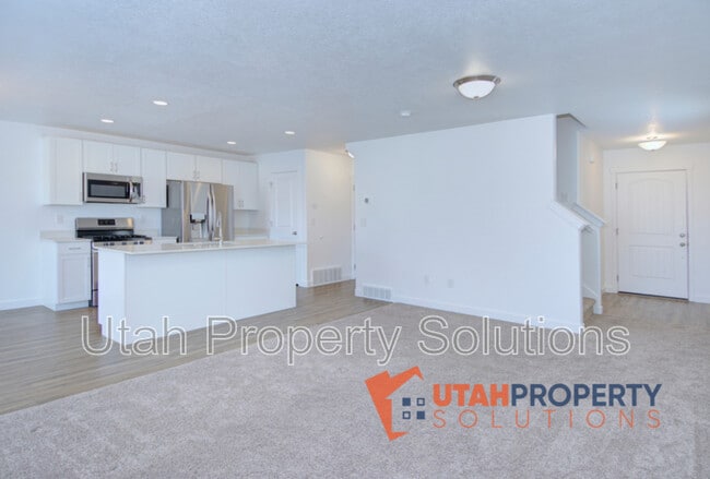 Photo - 14887 Pelé Ln