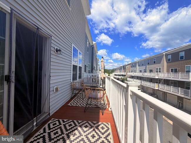 Photo - 10552 Neil Armstrong Way