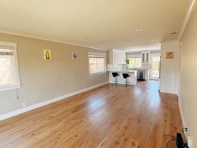 Photo - 715 Bucher Ave