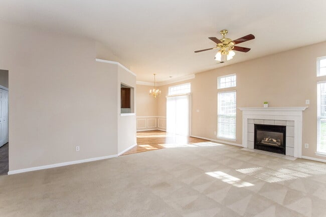 Photo - 3744 Sedgewick Dr SW