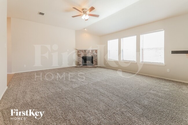 2064 Fairview Dr