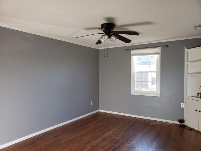 Photo - Charming 3 Bed / 1 Bath Cape Cod in Aberde...