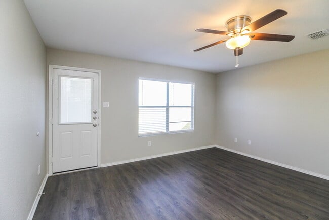Photo - 1329 Castle Ridge Rd