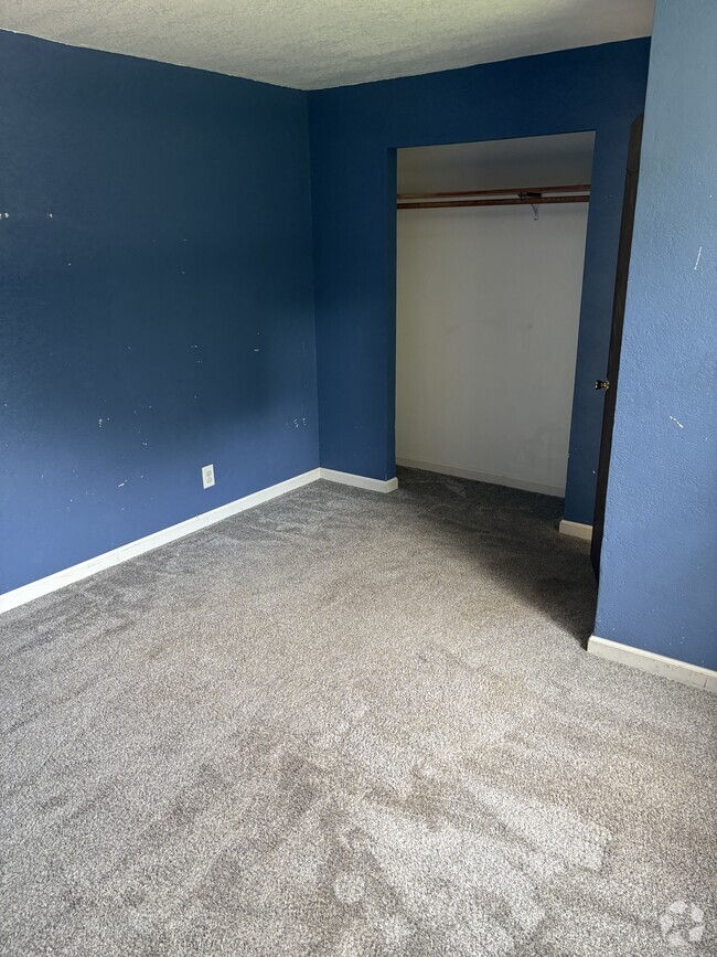 Building Photo - N5607 Buelow Rd Unit B Rental