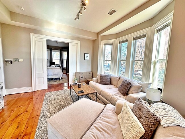 Photo - 227 Webster St Unit 1