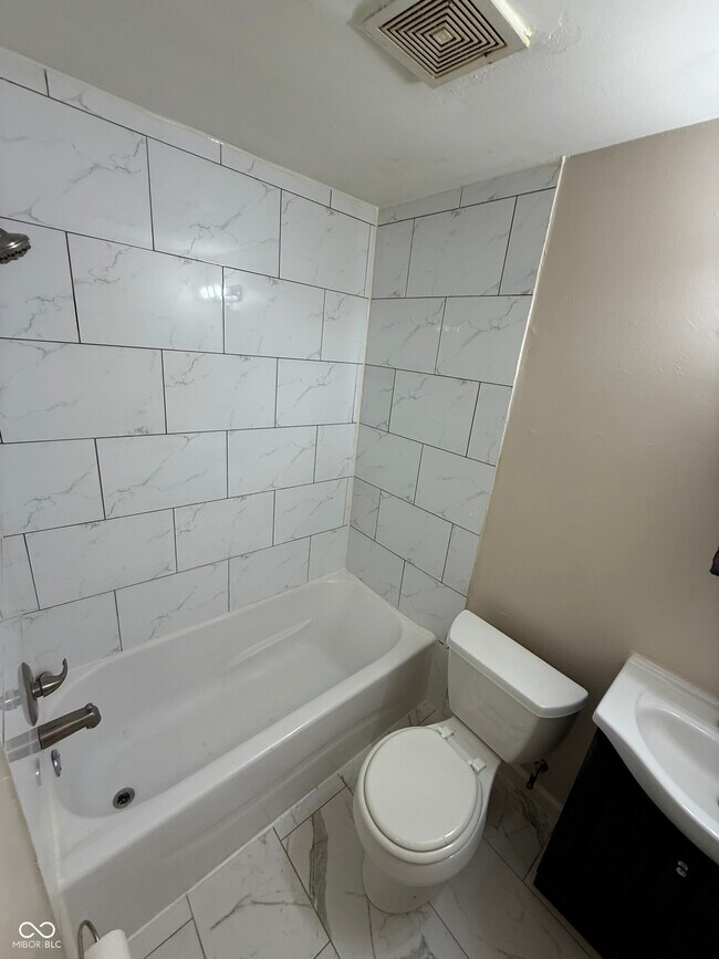 Photo - 10633 Central Ave