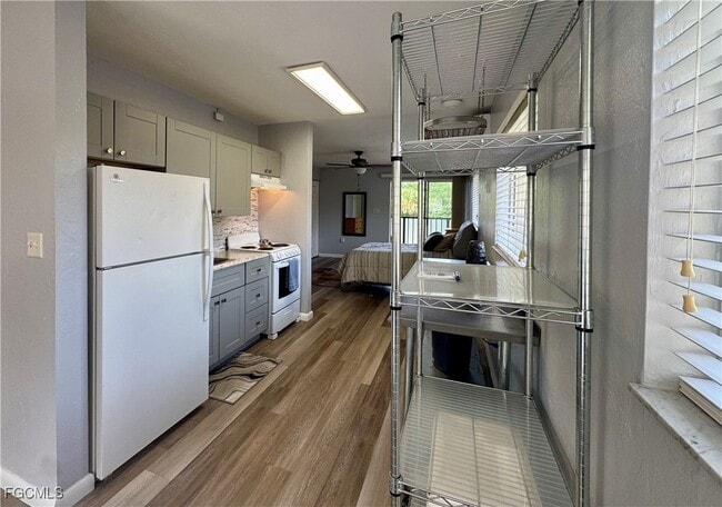 Photo - 8061 Country Rd Unit 202