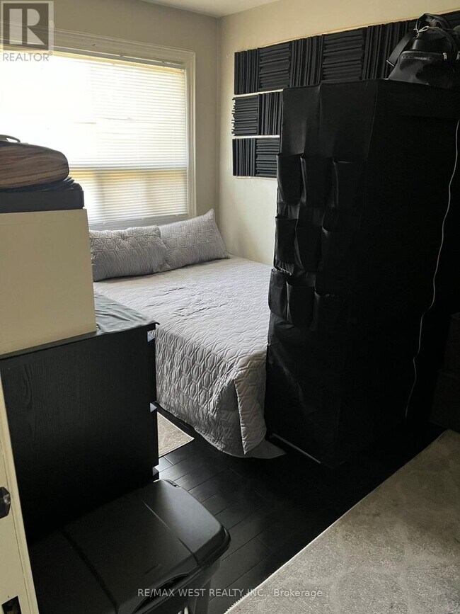 Photo - 56 Stephen Dr