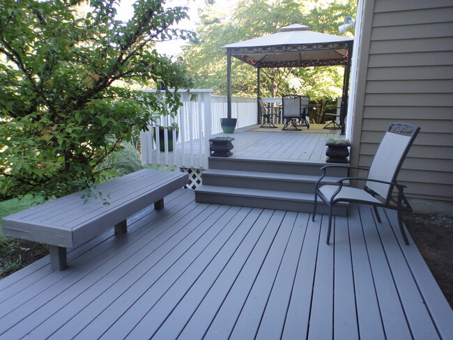 Photo - 17083 SW Arbutus Dr