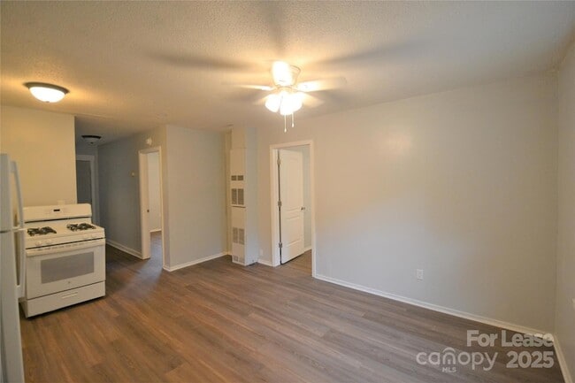 Building Photo - 1007 Plymouth St Unit A Rental