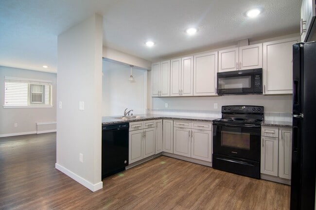 Photo - 317 5th St Unit 317 5th St  2