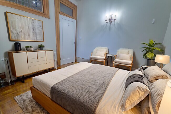 Photo - 71 Spadina Rd