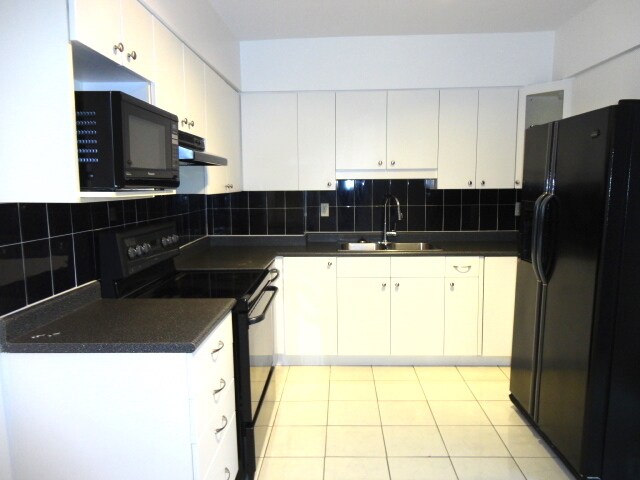 Photo - 327 Wolverleigh Blvd