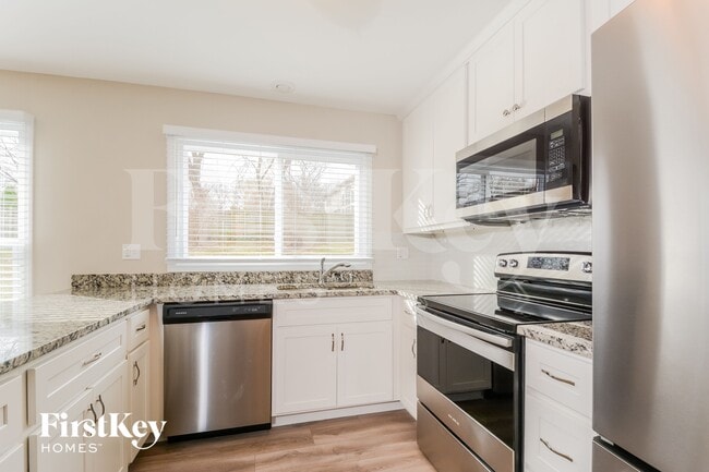 427 Holly Terrace Ct