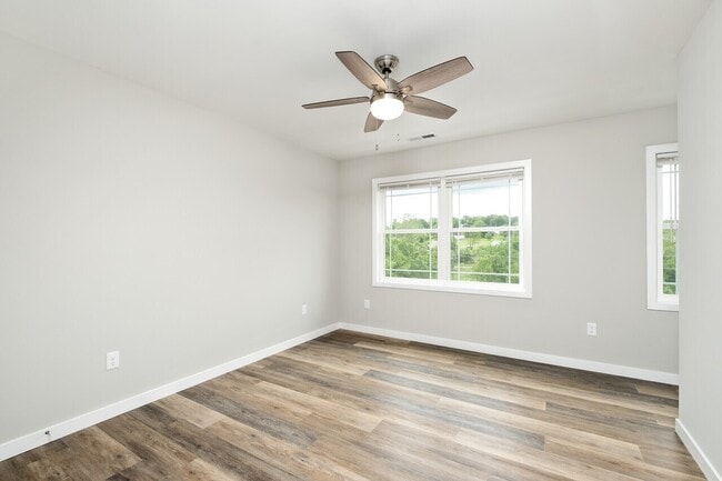 Photo - Staunton Apartments 301-314
