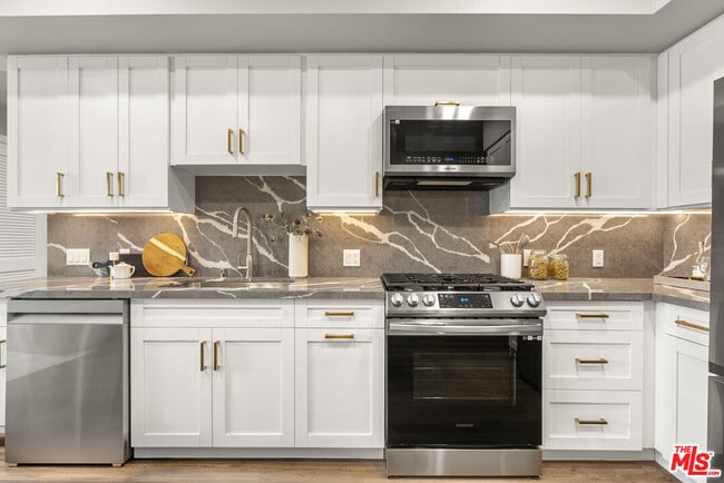Photo - 7428 Santa Monica Blvd Unit PH 507
