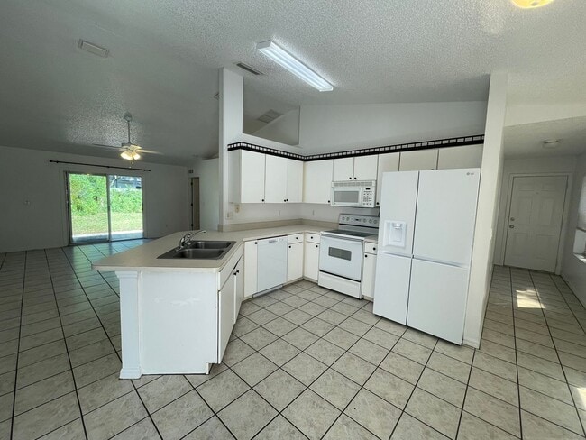 Photo - 3/2 Home located in South Daytona