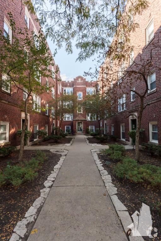 Building Photo - 3244 N Clifton Ave Unit 3246-1W Rental