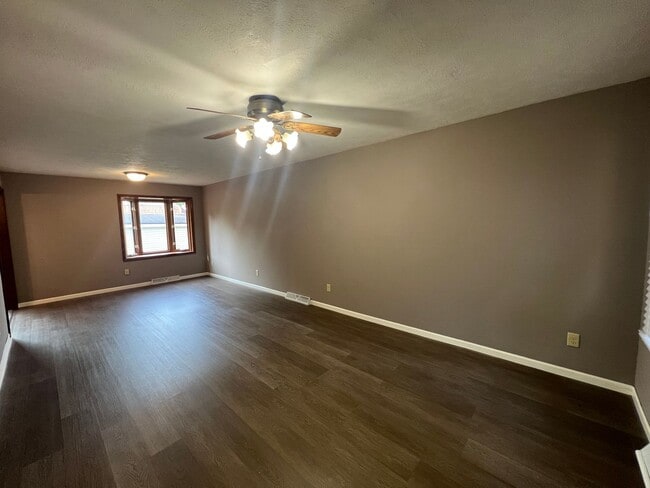 Photo - 2026-2028 Lindbergh Unit 2028 Lindbergh