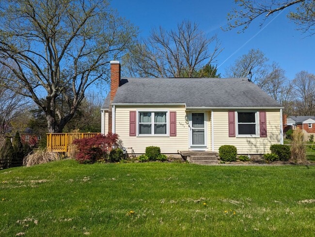 Photo - AVAILABLE NOW! - 2 Bedroom / 1 Bath Home in Great Beavercreek Neighborhood!