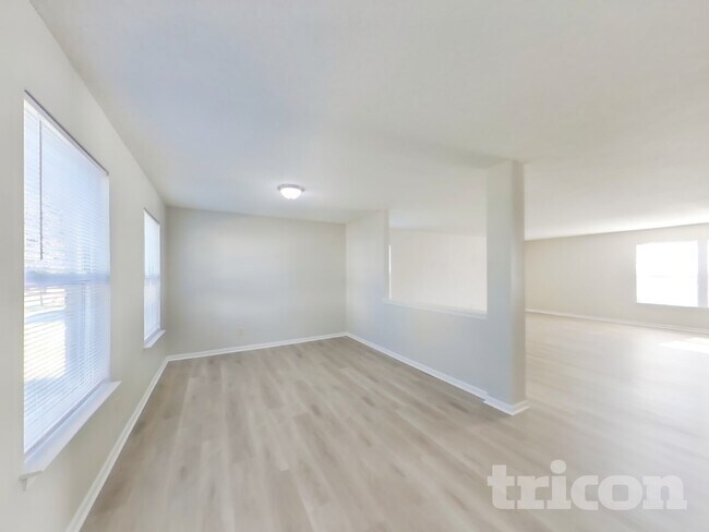 Photo - 7589 Wheatgrass Ln