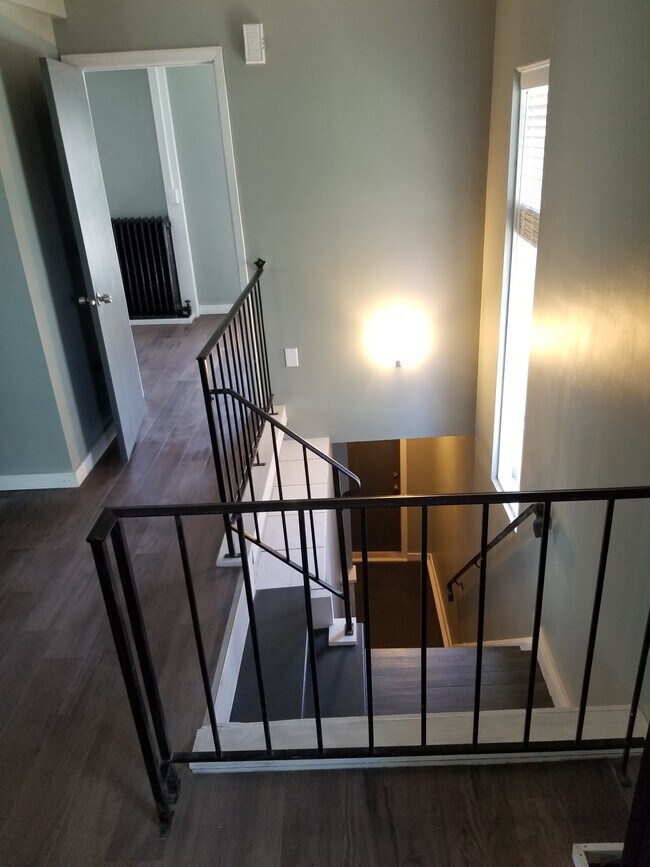 Photo - 1208 W 28th St