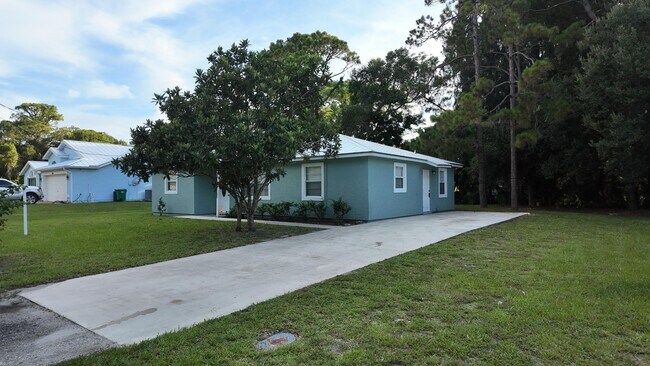 Photo - 1605 N 42nd St