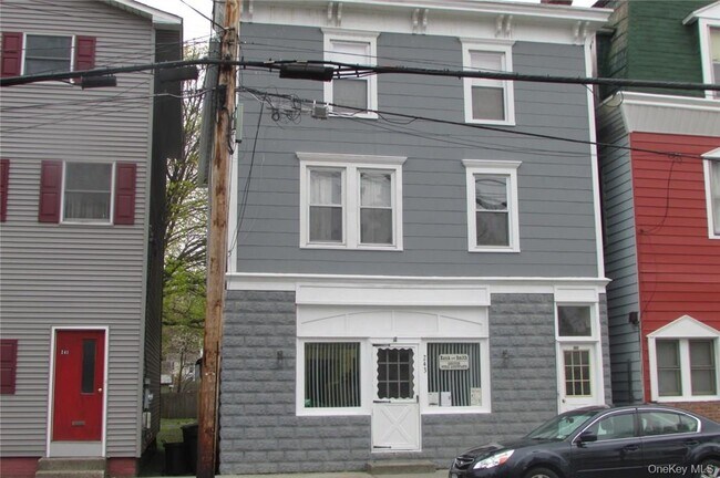 Building Photo - 245 Hudson St Unit 3 Rental