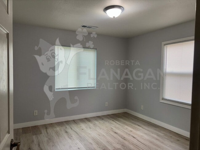 Photo - 3 Bedroom/ 2 Bathroom Home