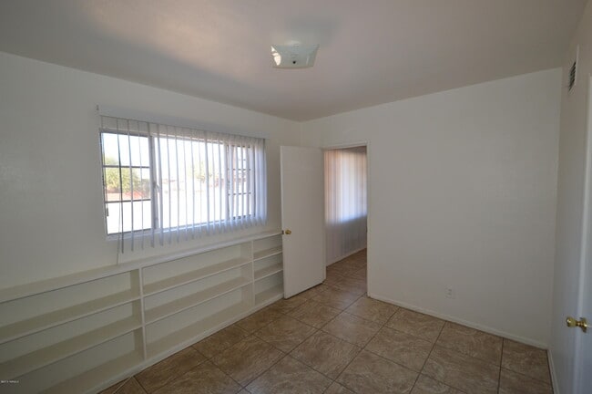 Photo - 1152 N Santa Rosa Ave