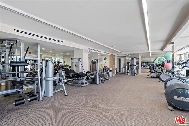 201 Ocean Ave Unit 502B
