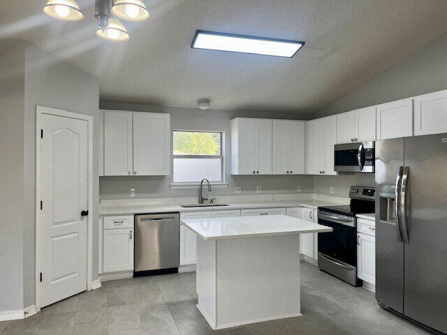 Photo - 1995 Catline Cir