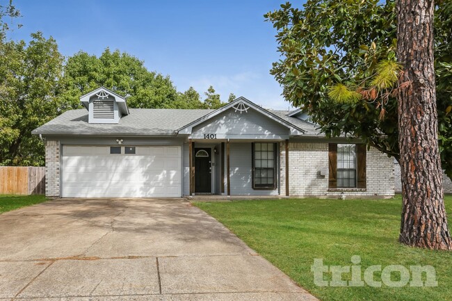 Building Photo - 1401 Timbercrest Dr